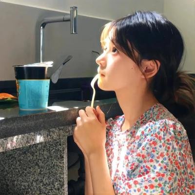 毋愿五楼上的邻居